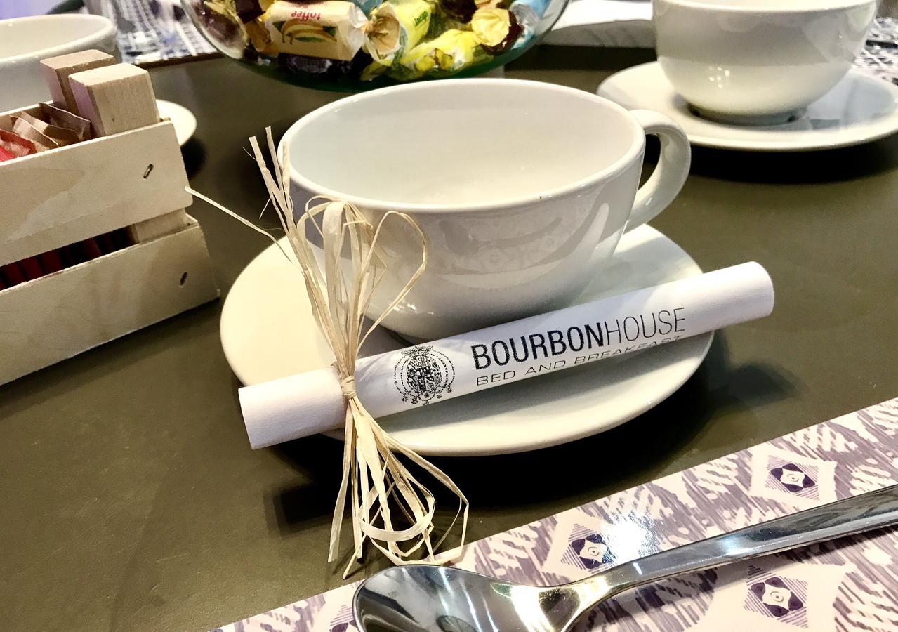 Bourbon House Couette-café *